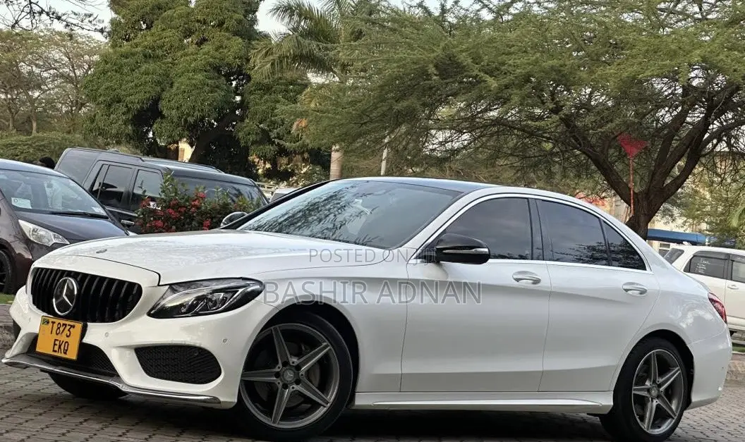 Mercedes-Benz C200 2014 White