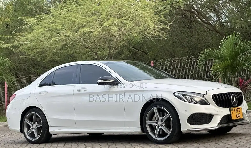 Mercedes-Benz C200 2014 White