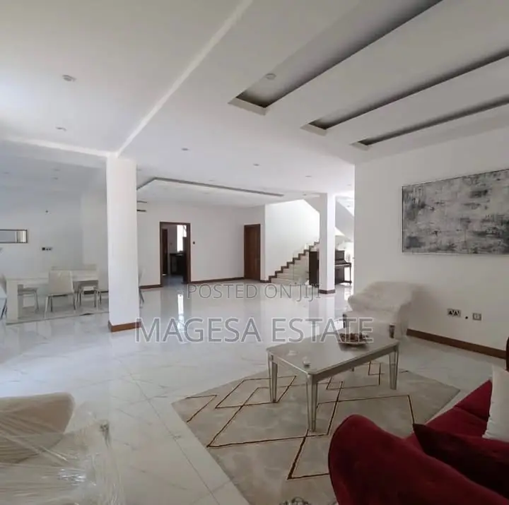Furnished 8bdrm House in Ada Estate for rent