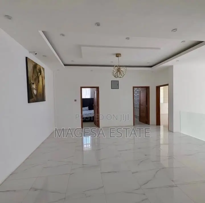 Furnished 8bdrm House in Ada Estate for rent