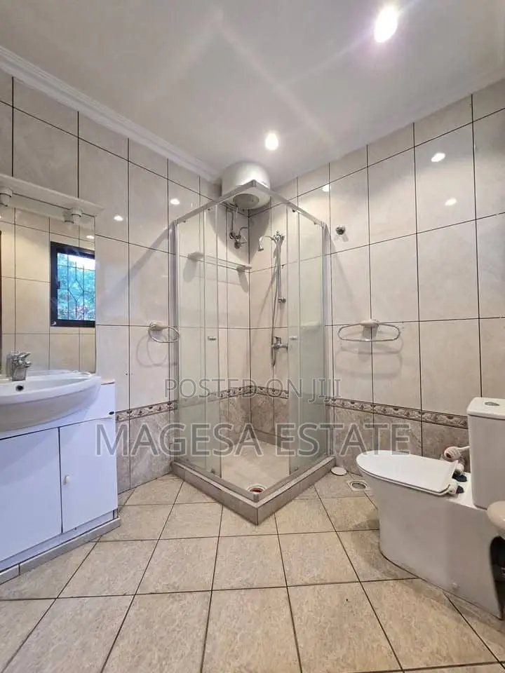 Furnished 5bdrm Villa in Masaki for rent