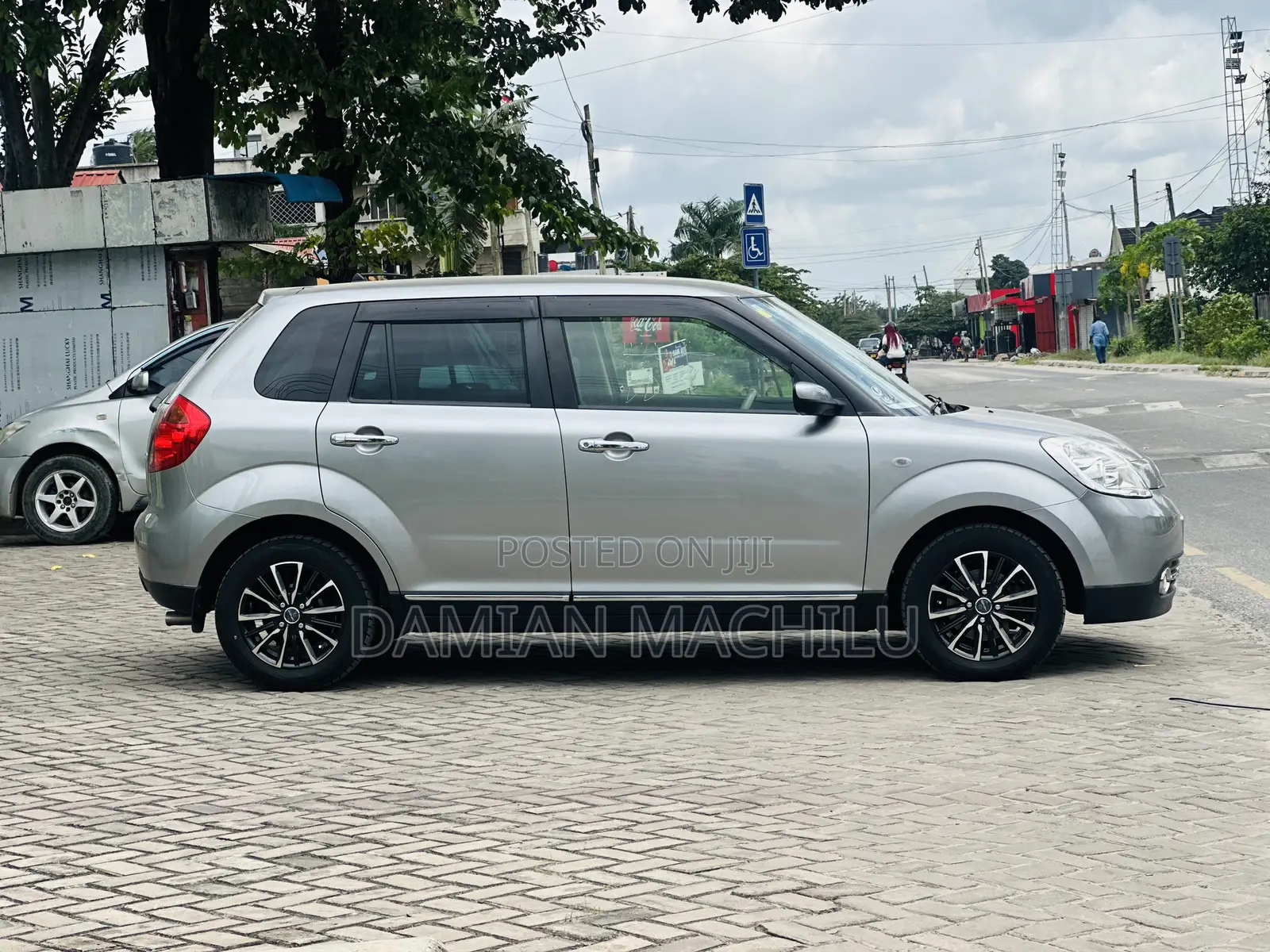Mazda Verisa 2011 Gray