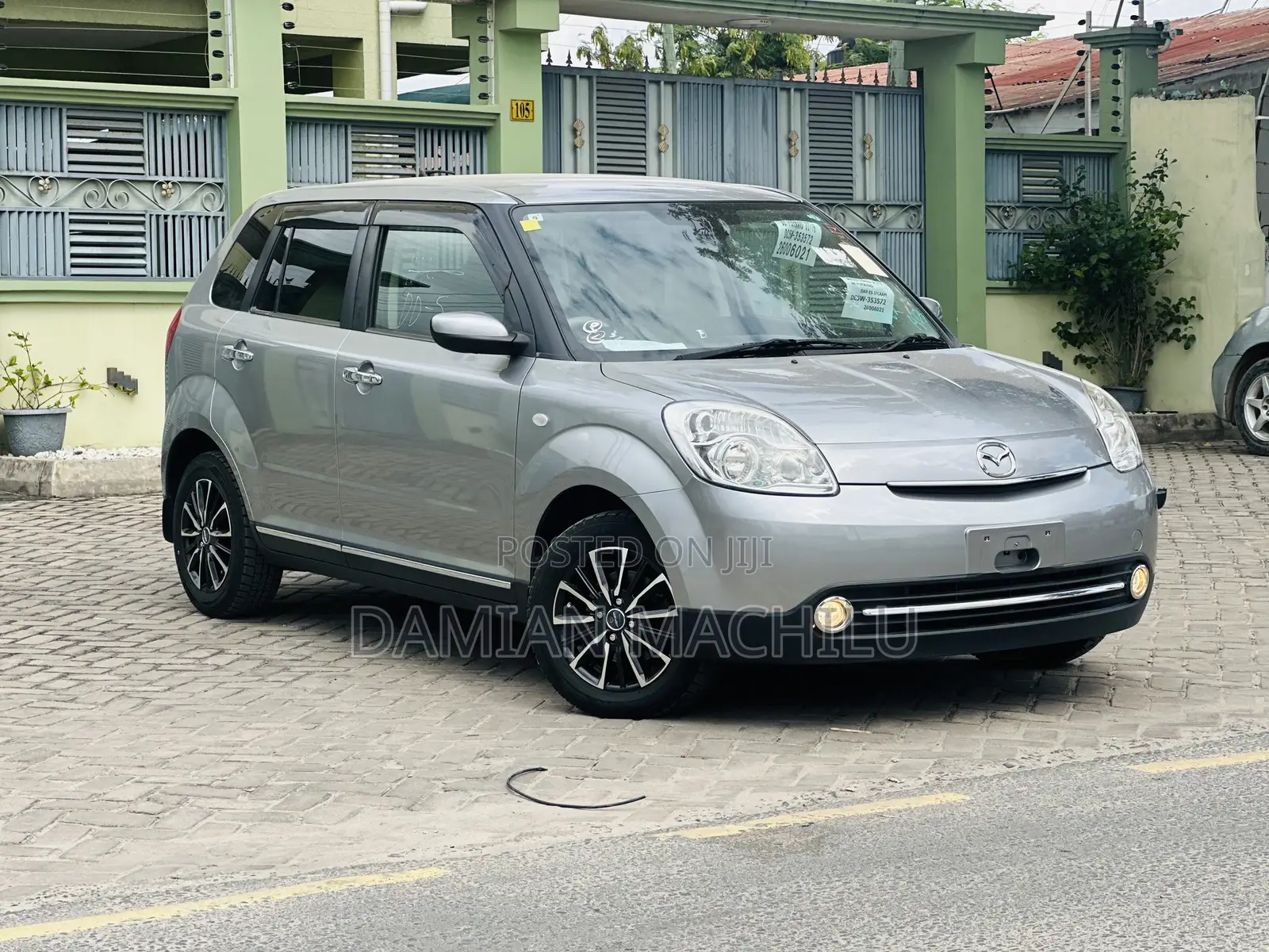 Mazda Verisa 2011 Gray