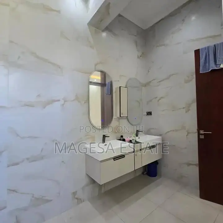 5bdrm House in Mbweni for sale