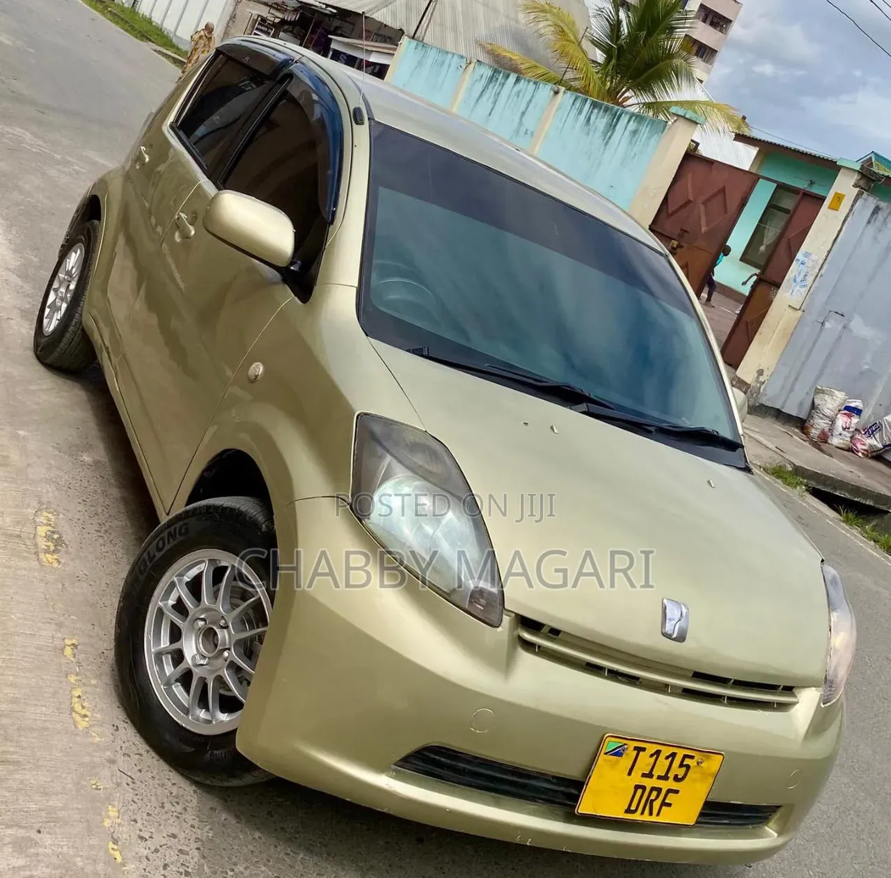 Toyota Passo 2005 Gold