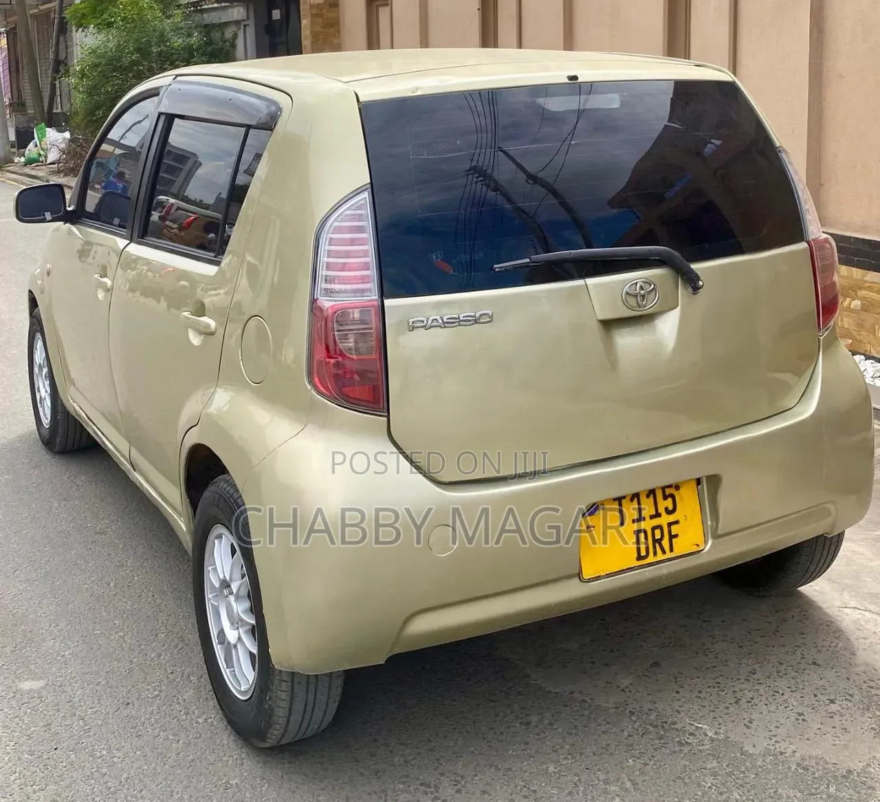 Toyota Passo 2005 Gold