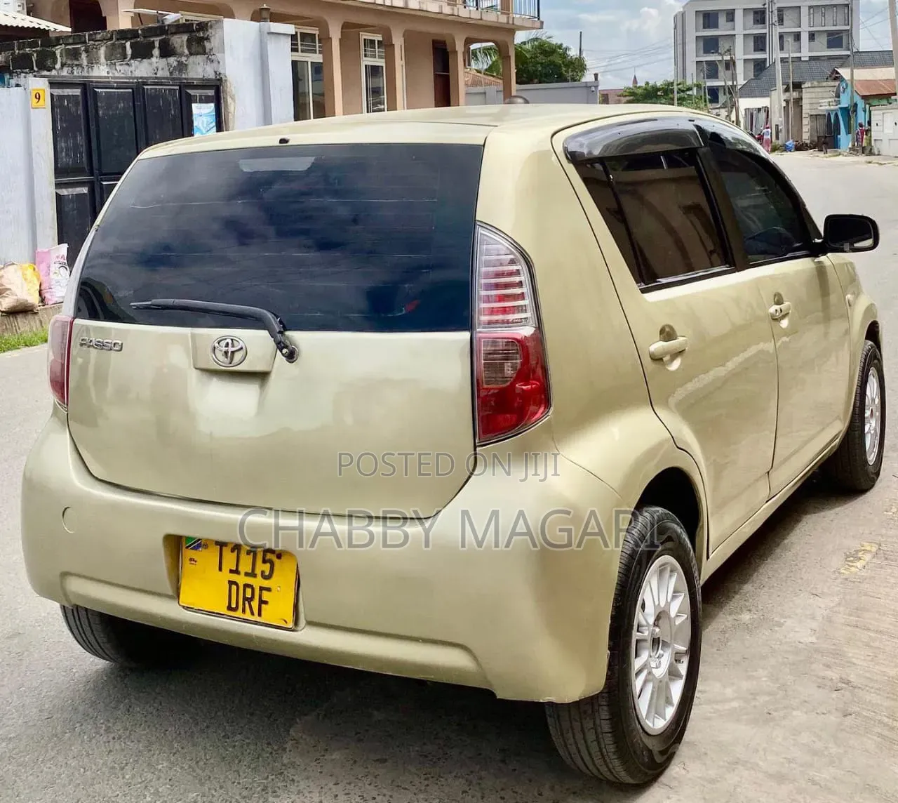 Toyota Passo 2005 Gold