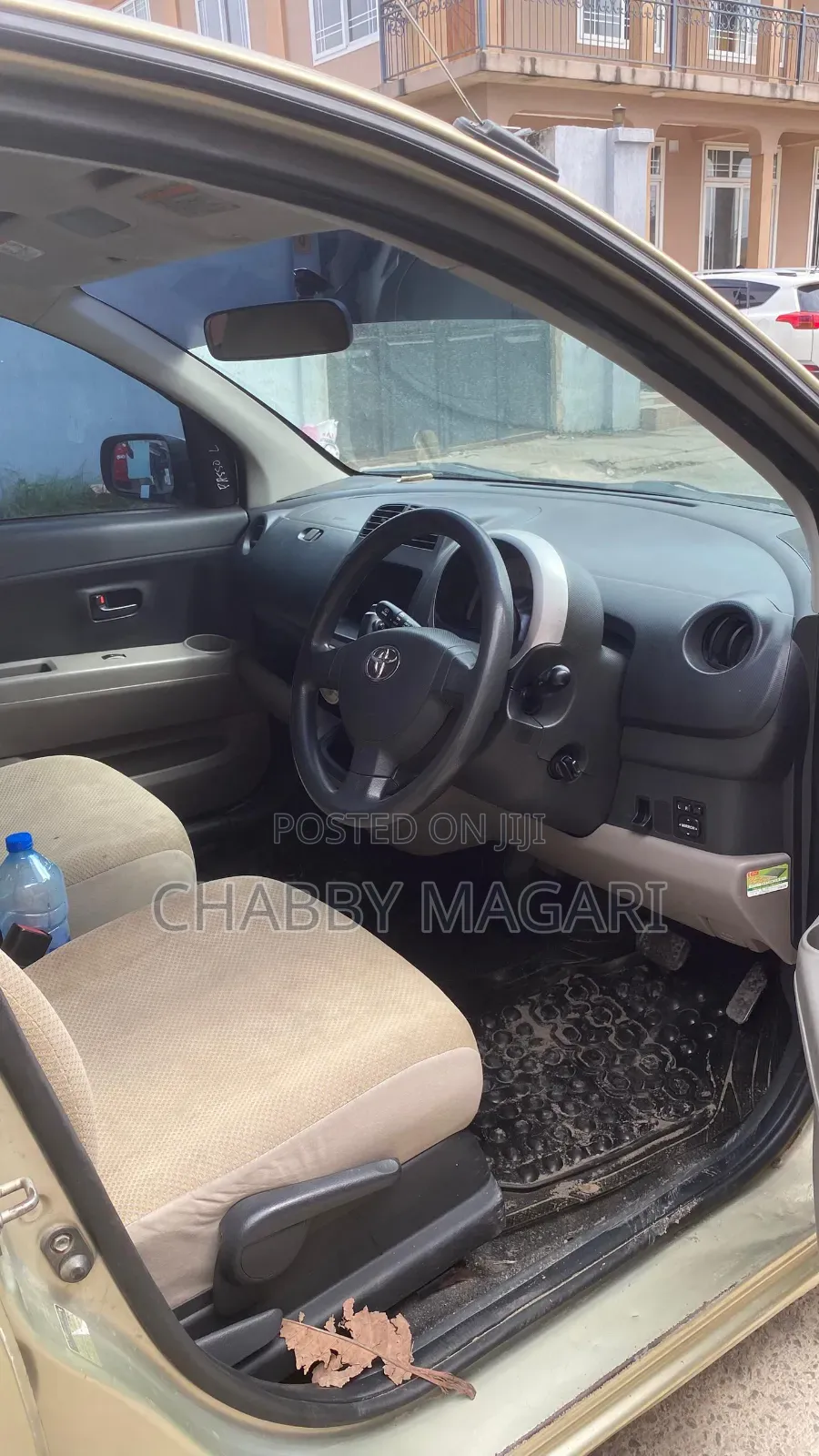 Toyota Passo 2005 Gold
