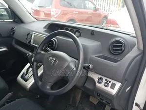 Toyota Corolla Rumion 2008 White