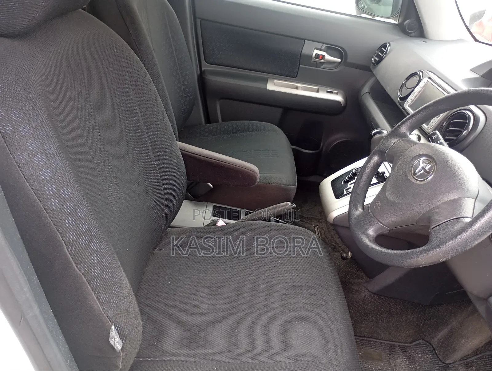 Toyota Corolla Rumion 2008 White