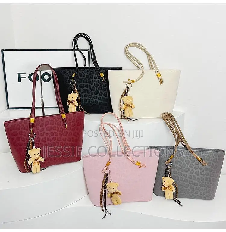 Medium Handbag
