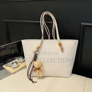 Medium Handbag