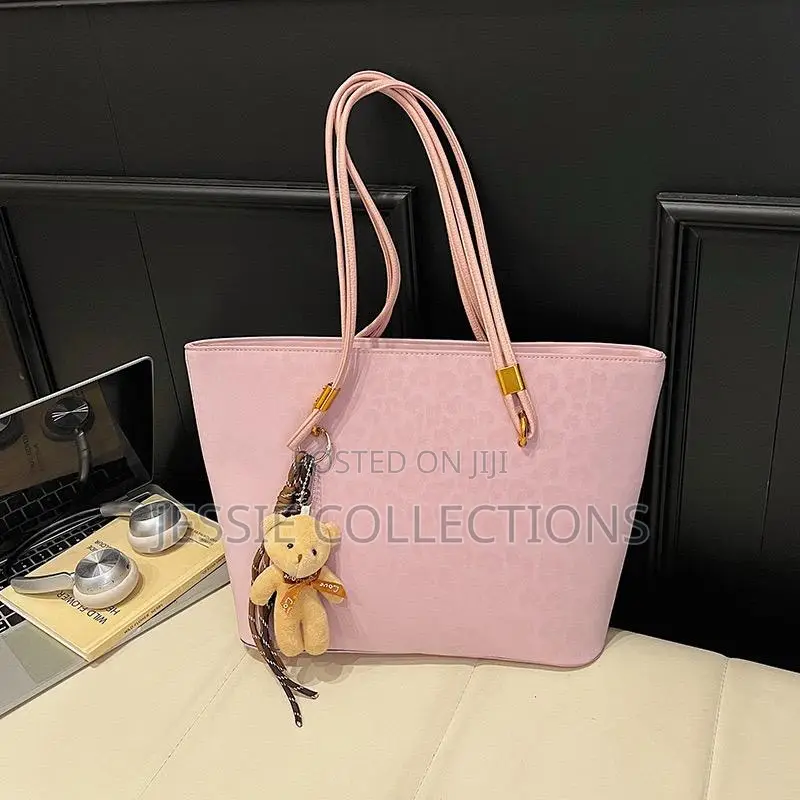 Medium Handbag