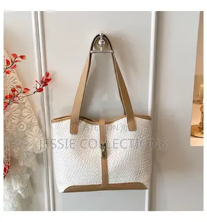 Medium Handbag