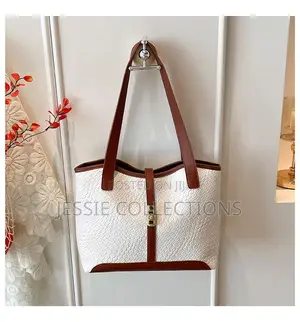 Medium Handbag
