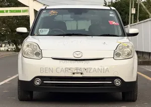 Mazda Verisa 2009 Silver