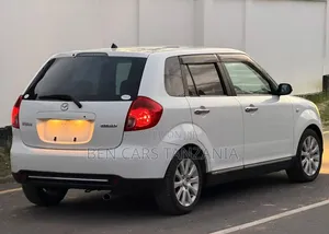 Mazda Verisa 2009 Silver