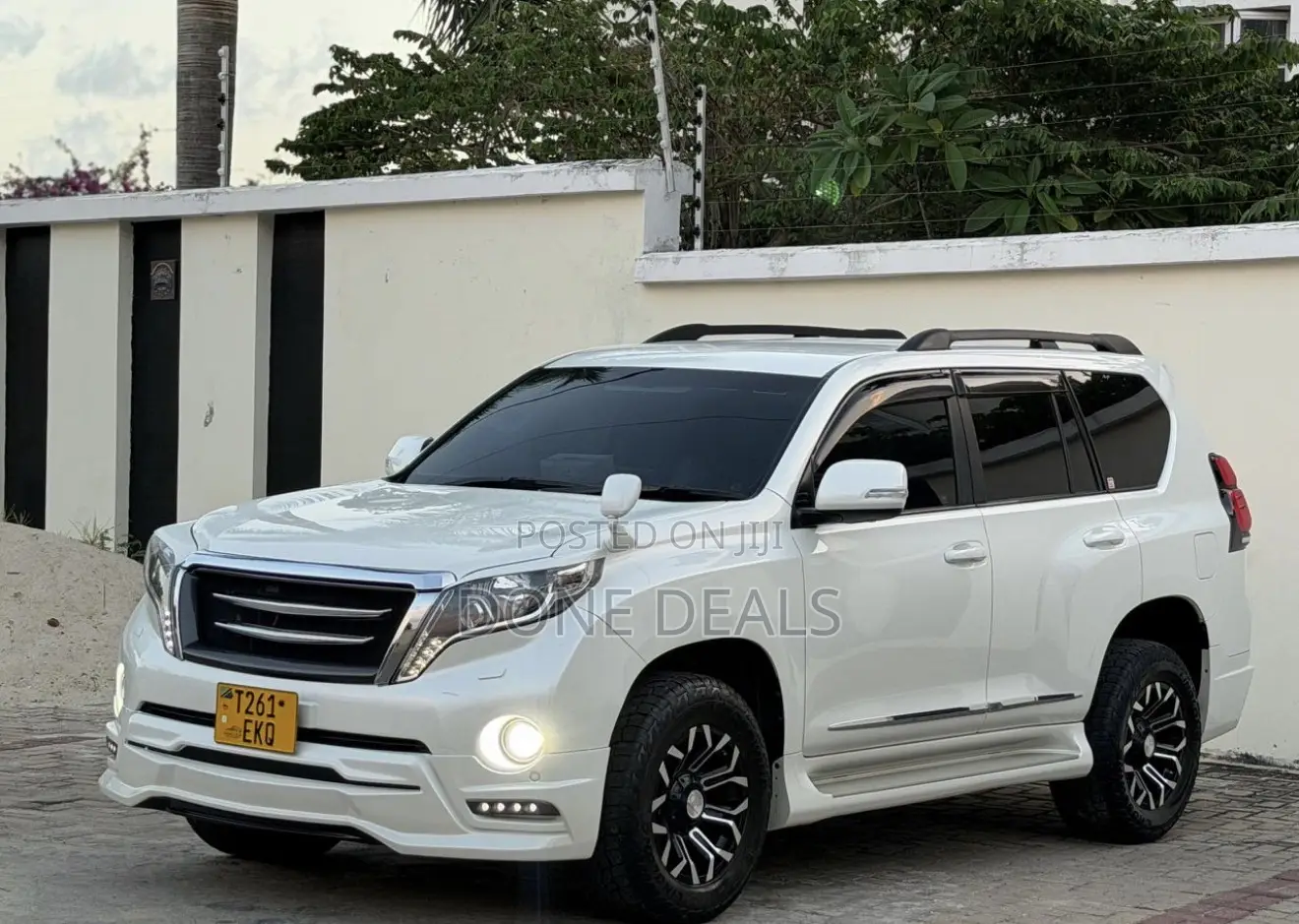 Toyota Land Cruiser Prado 2016 White