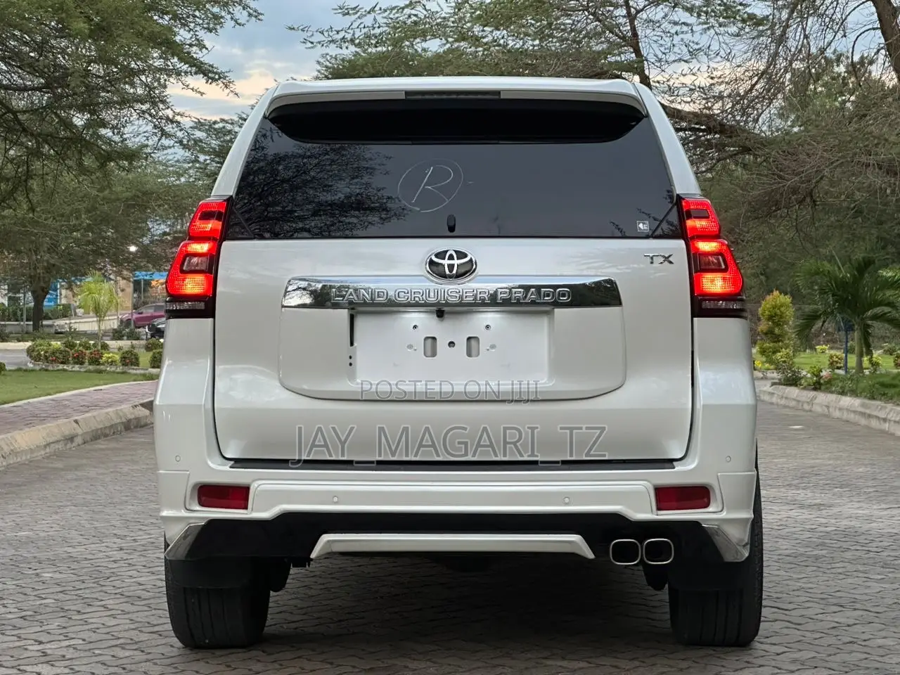 Toyota Land Cruiser Prado 2021 White