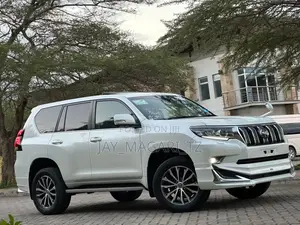 Toyota Land Cruiser Prado 2021 White