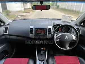 Mitsubishi Outlander 2008 Gold