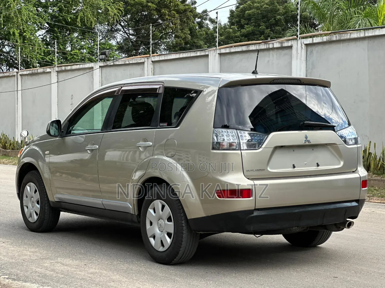 Mitsubishi Outlander 2008 Gold