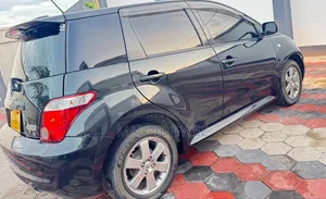 Toyota IST 2006 Black
