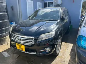 Toyota Vanguard 2011 Black