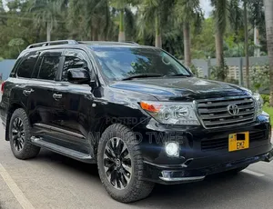 Toyota Land Cruiser 2012 Black