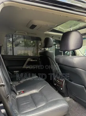 Toyota Land Cruiser 2012 Black