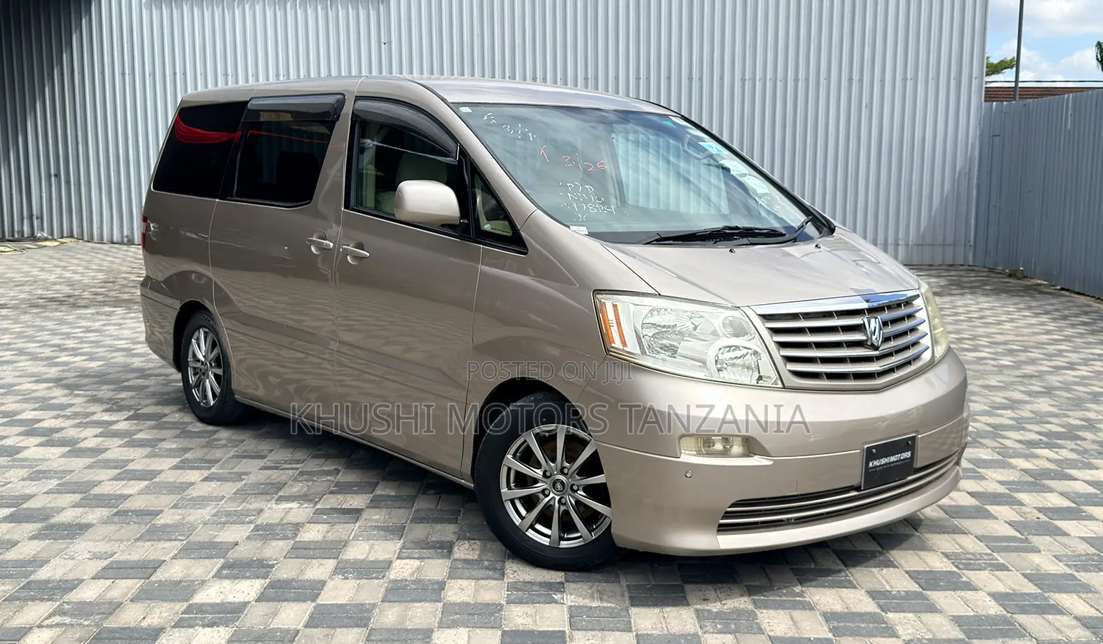 Toyota Alphard 2002 Gold