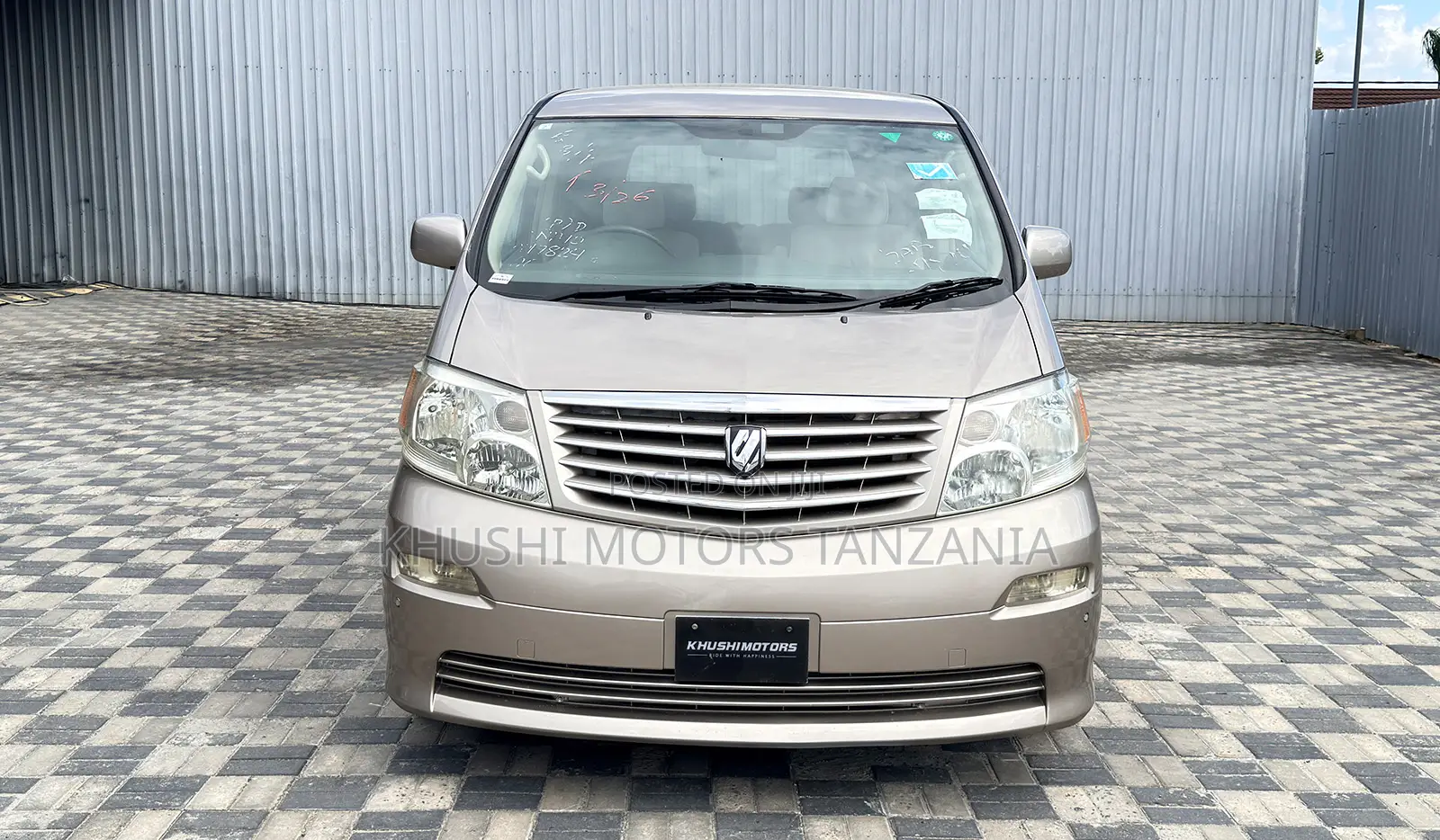 Toyota Alphard 2002 Gold