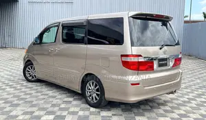 Toyota Alphard 2002 Gold