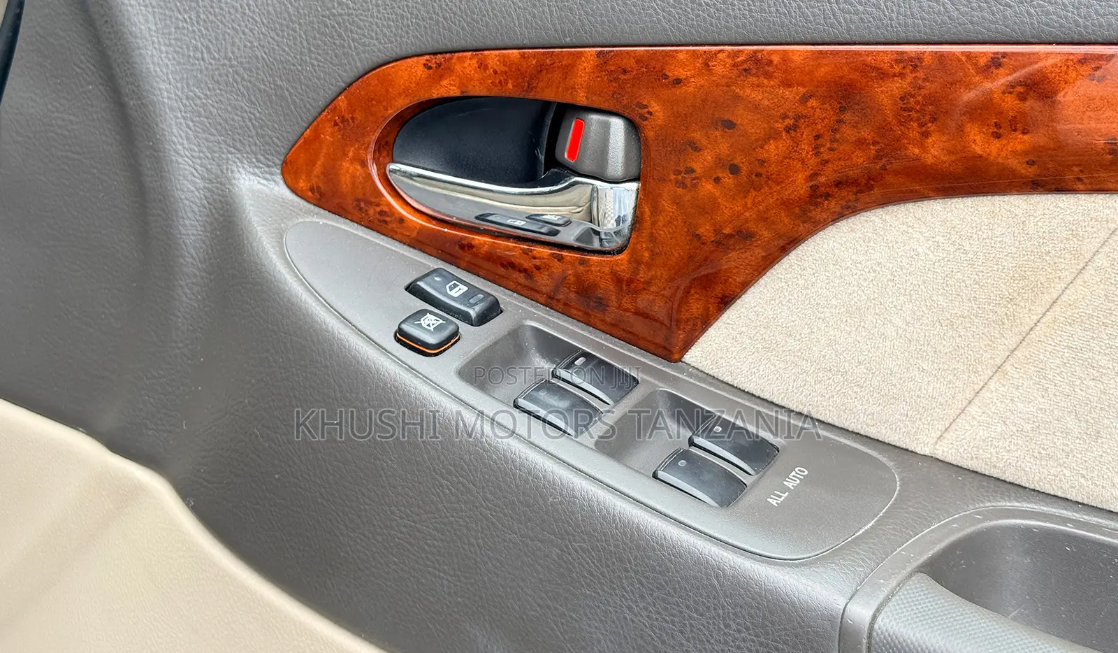 Toyota Alphard 2002 Gold