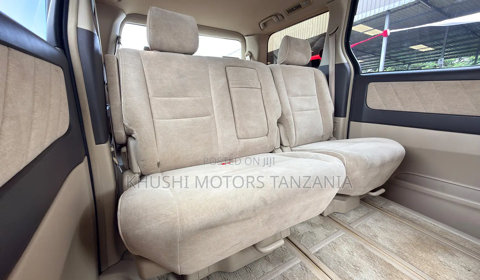 Toyota Alphard 2002 Gold