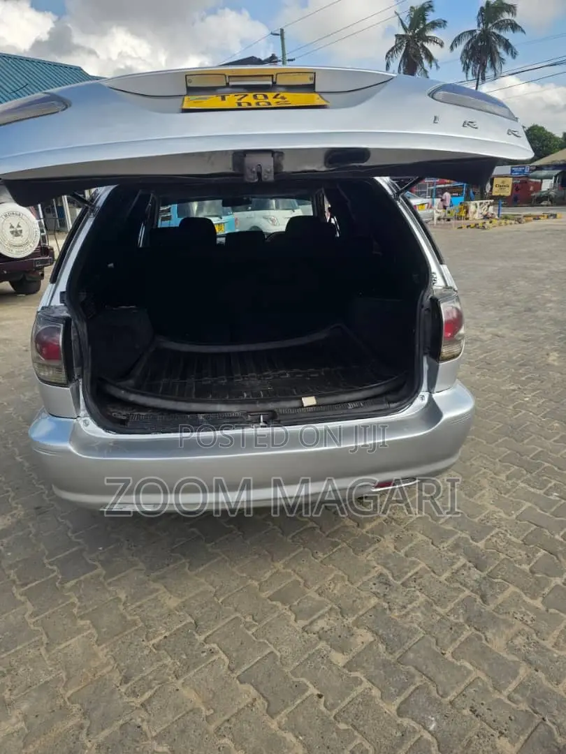 Toyota Harrier 2003 Silver