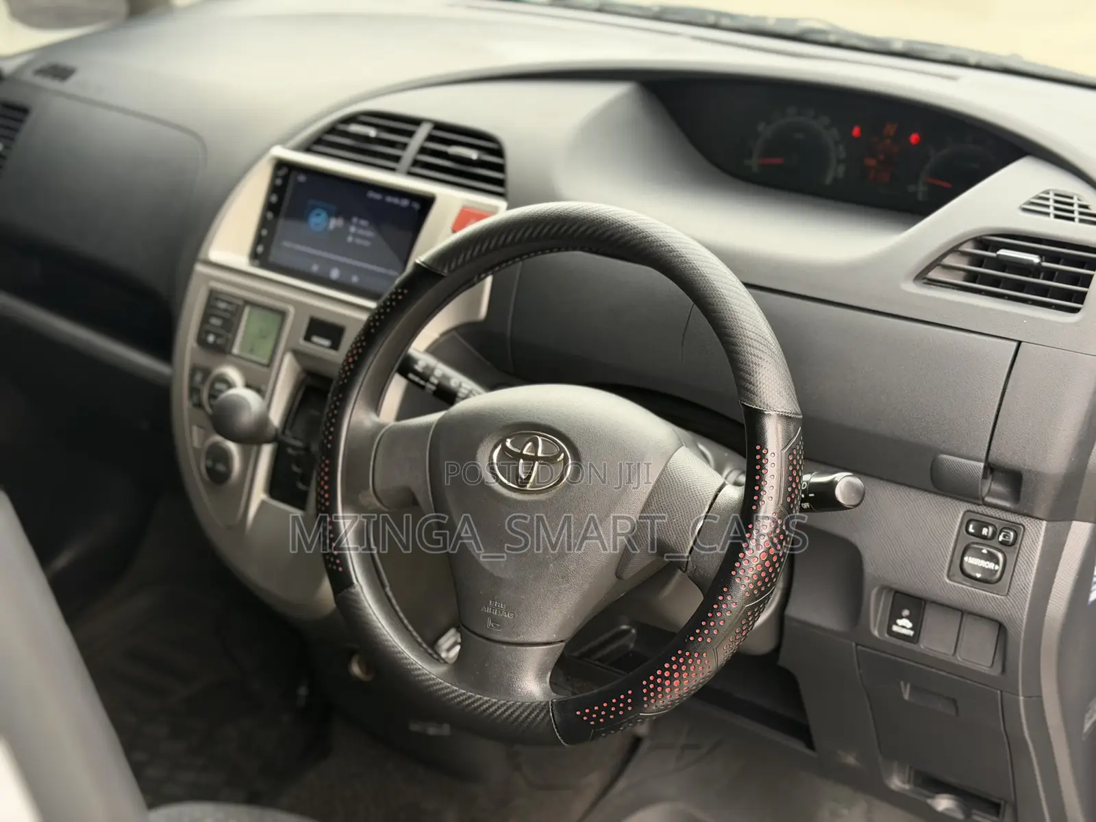 Toyota Ractis 2011 Silver