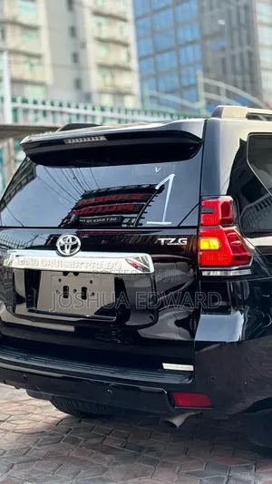 Toyota Land Cruiser Prado 2021 Black