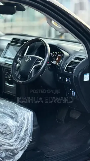 Toyota Land Cruiser Prado 2021 Black