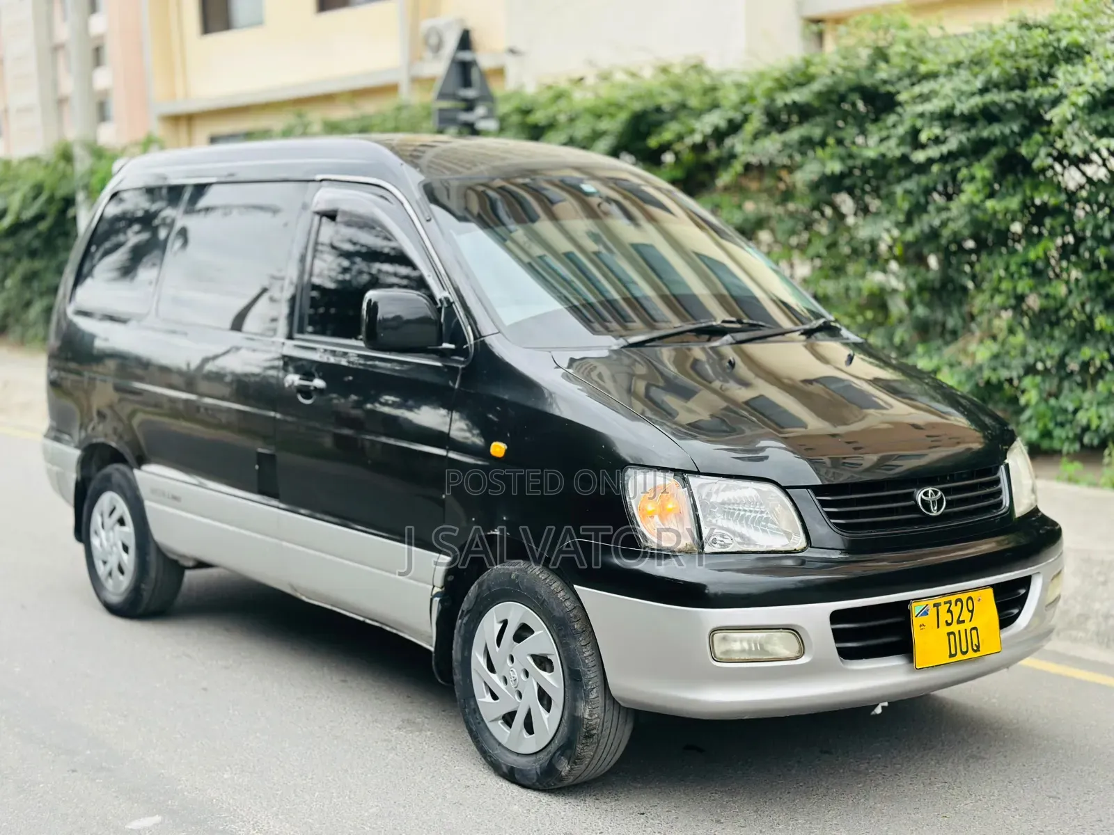 Toyota Noah 2001 Black