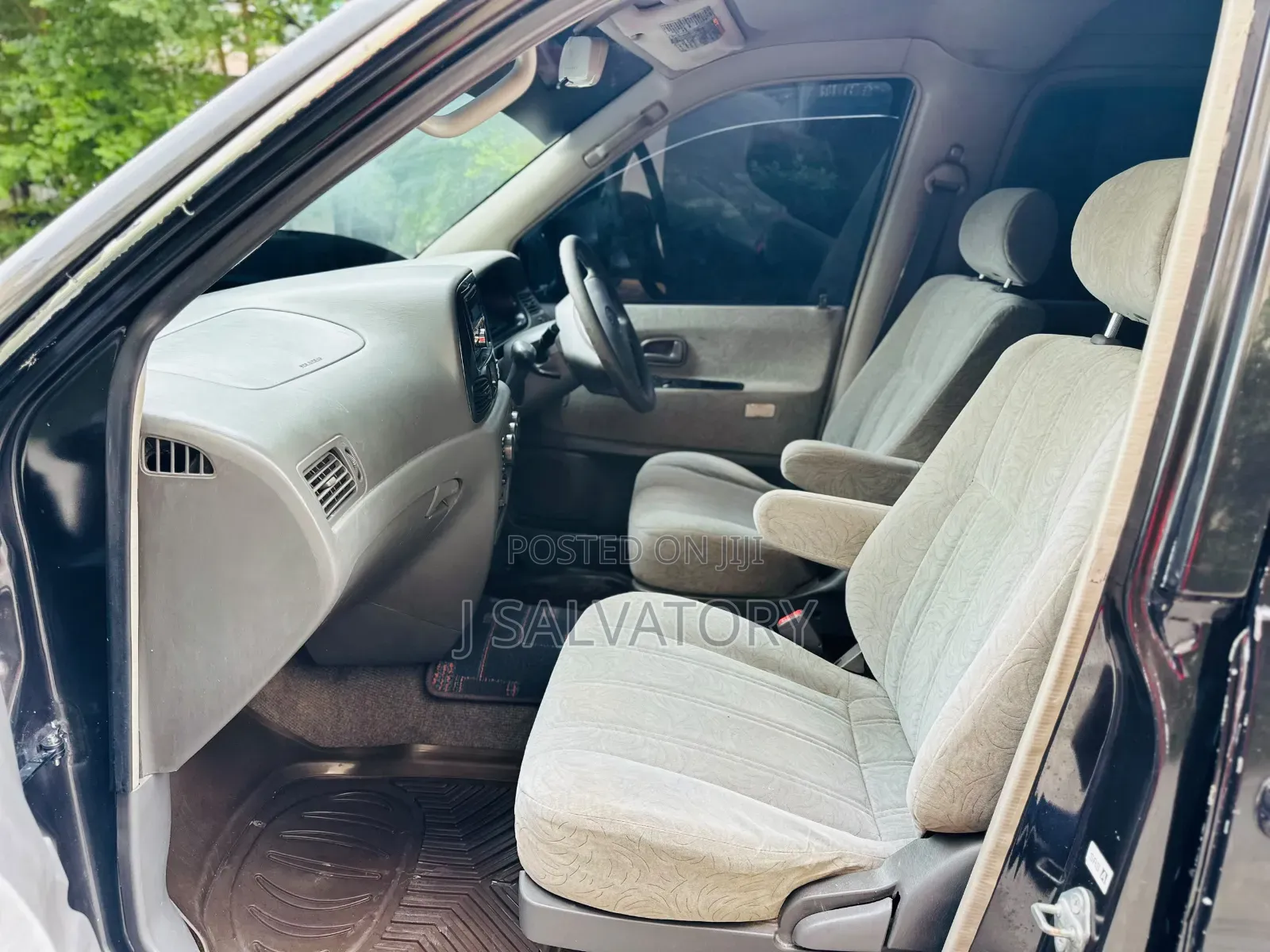 Toyota Noah 2001 Black