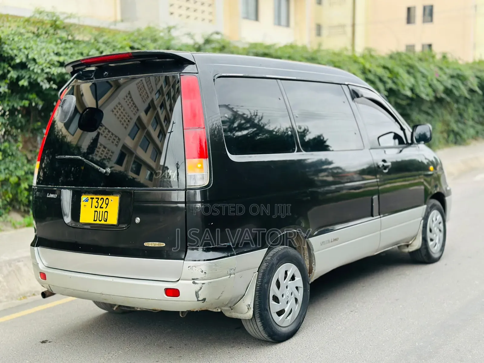 Toyota Noah 2001 Black