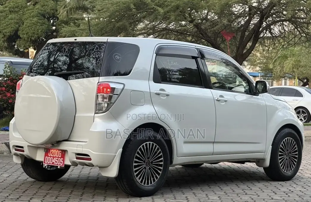 Toyota Rush 1.5 RWD 2010 White