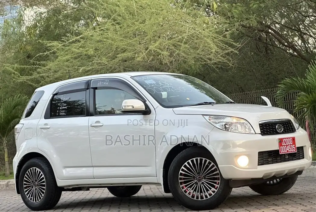 Toyota Rush 1.5 RWD 2010 White