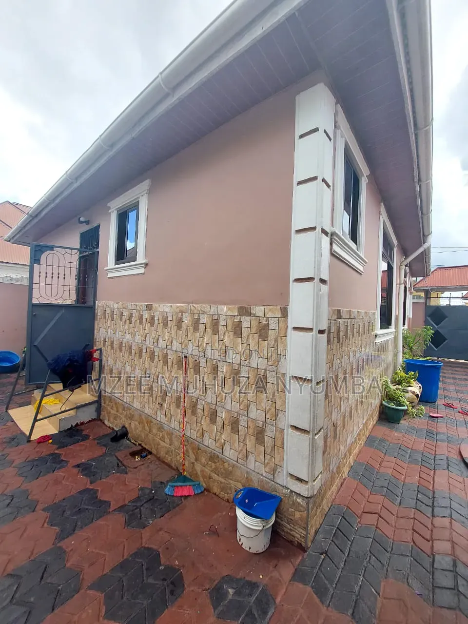 3bdrm House in Mkondogwa, Mbagala for sale