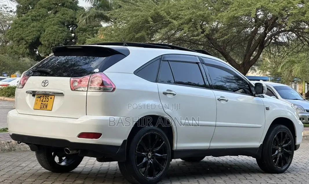Toyota Harrier 2.4 2007 White