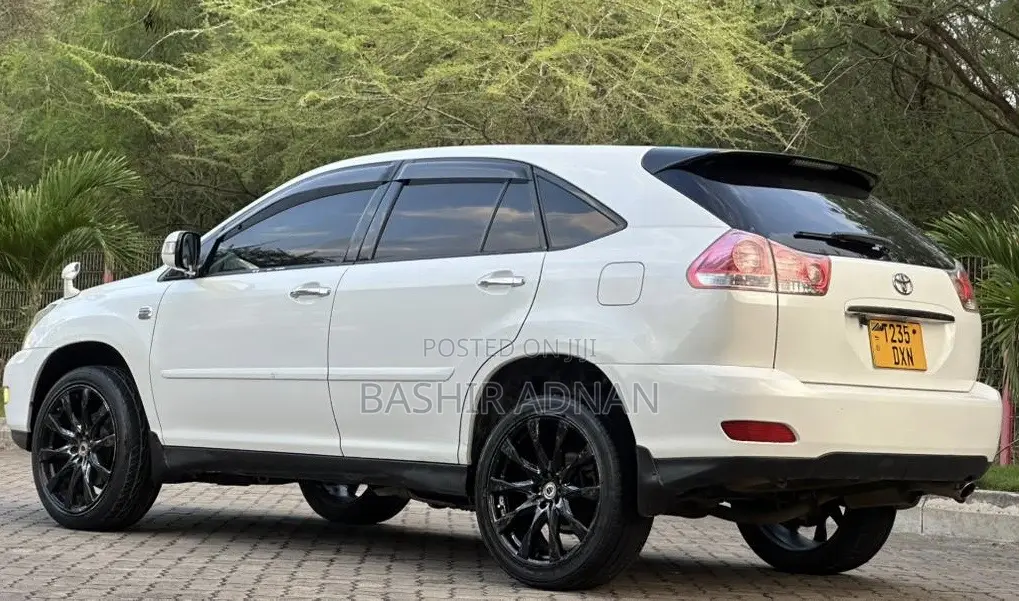 Toyota Harrier 2.4 2007 White