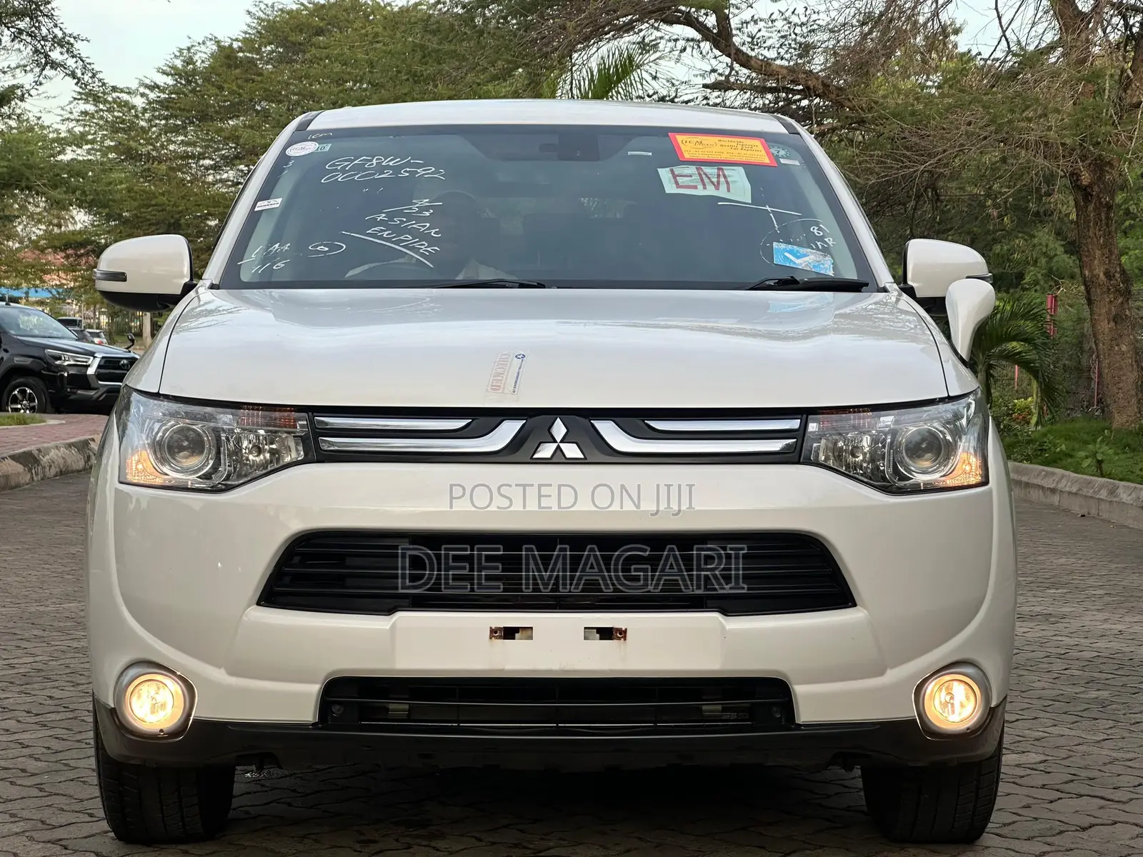 Mitsubishi Outlander 2012 White