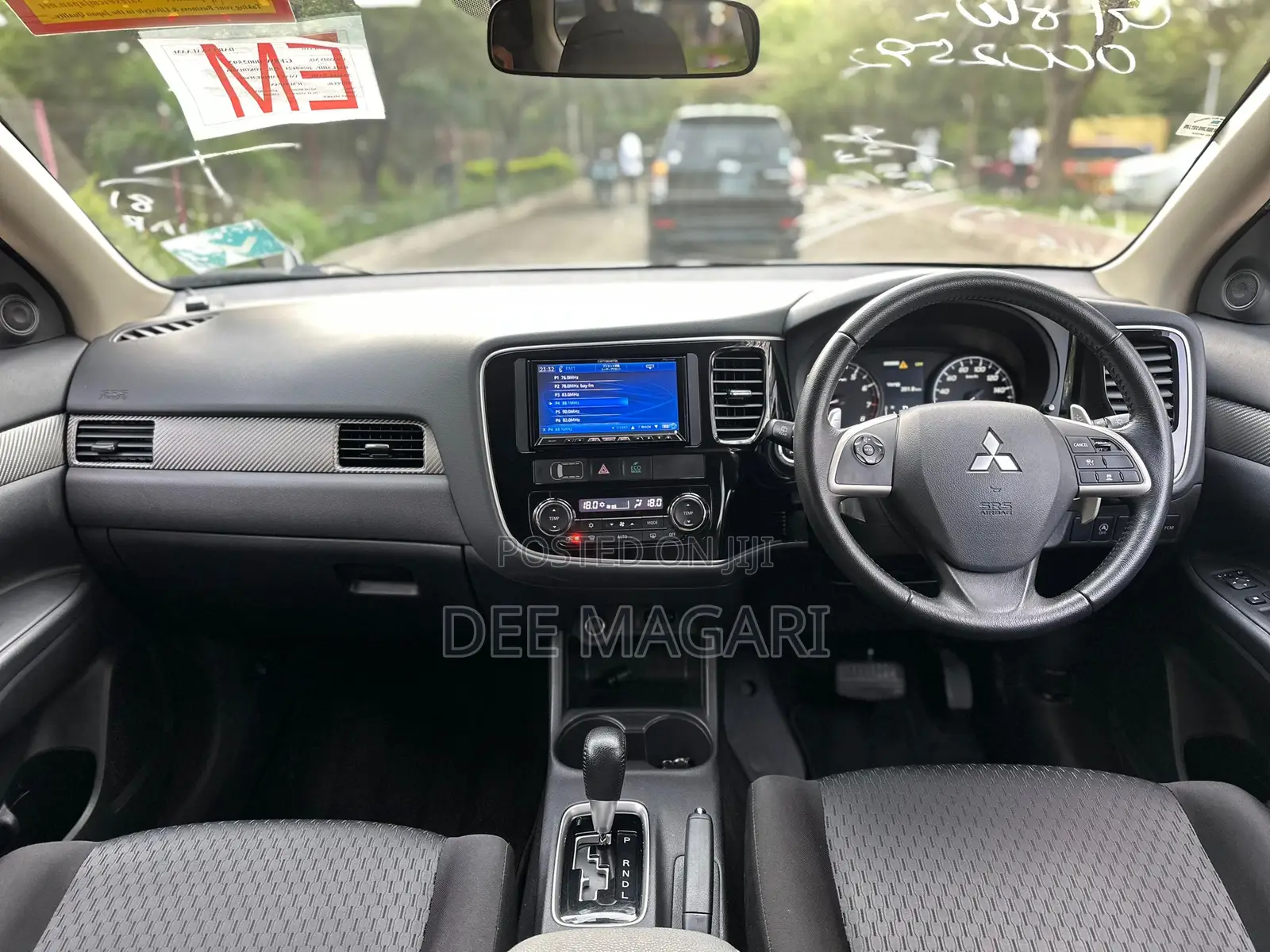 Mitsubishi Outlander 2012 White