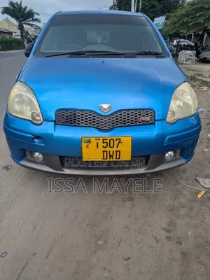 Toyota Vitz 2006 Blue